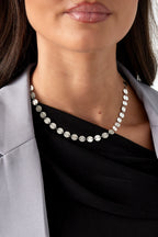 collana semplice con moneta