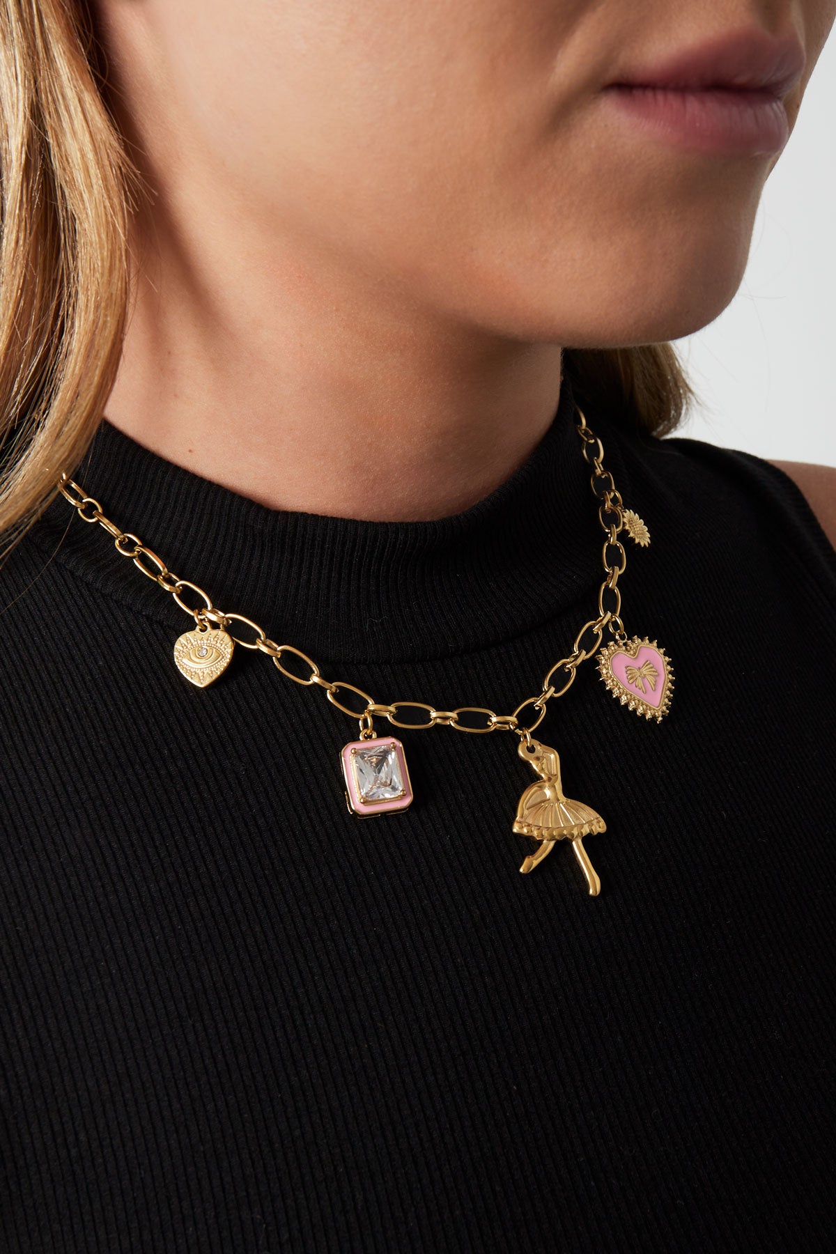Collana con ciondolo ballerina colorata