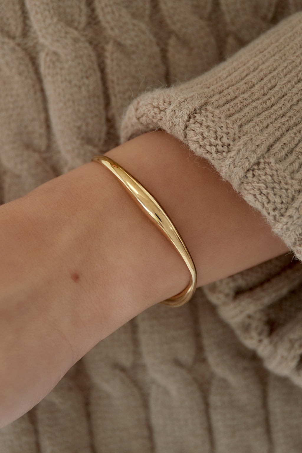 bracciale a forma organica