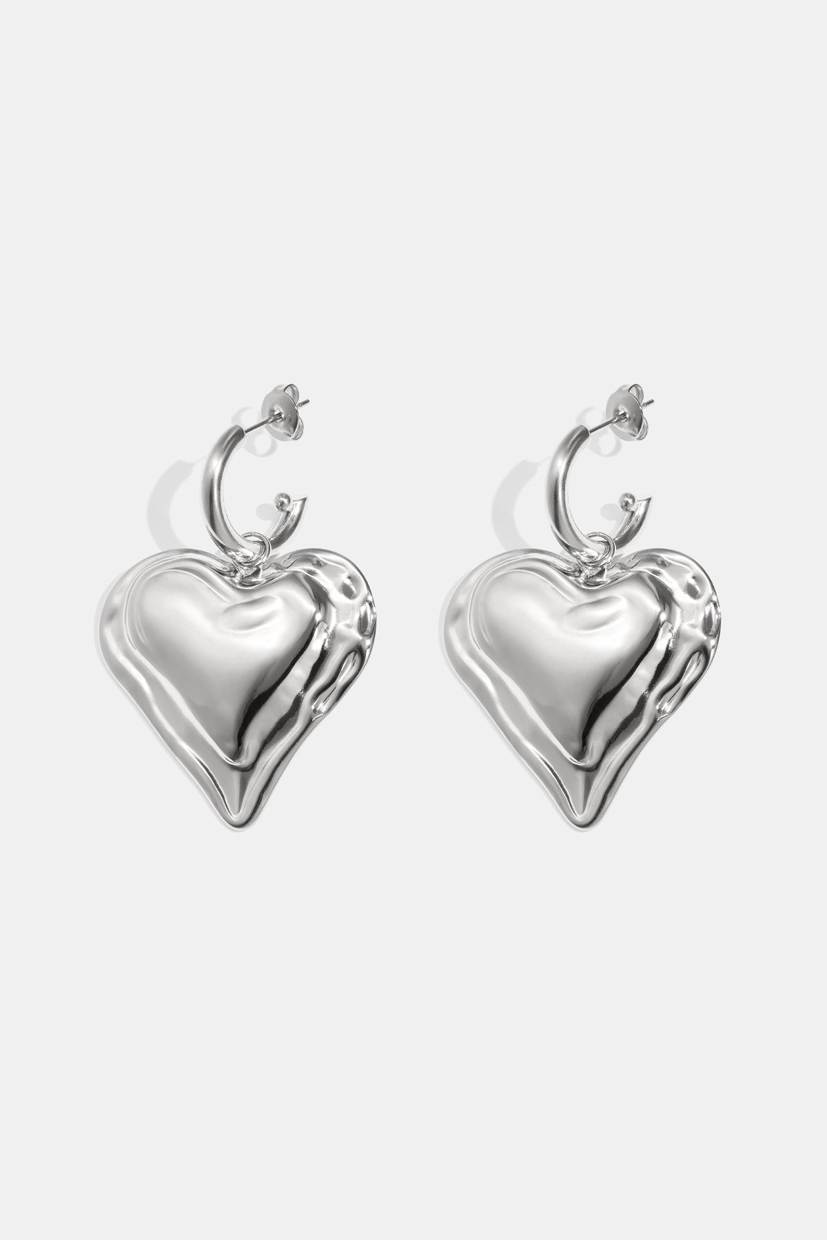 Orecchini con grande cuore pendente