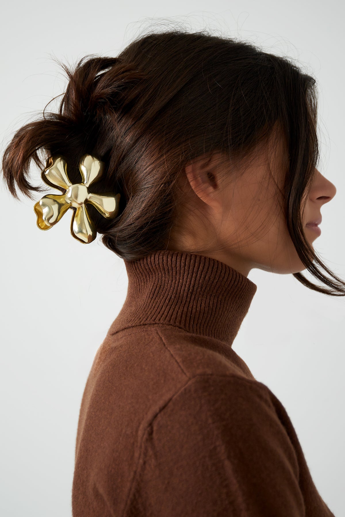 fermaglio per capelli con fiori di campo
