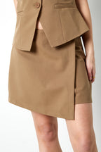 Shorts Asimmetrici in Poliestere Donna Design Professionale