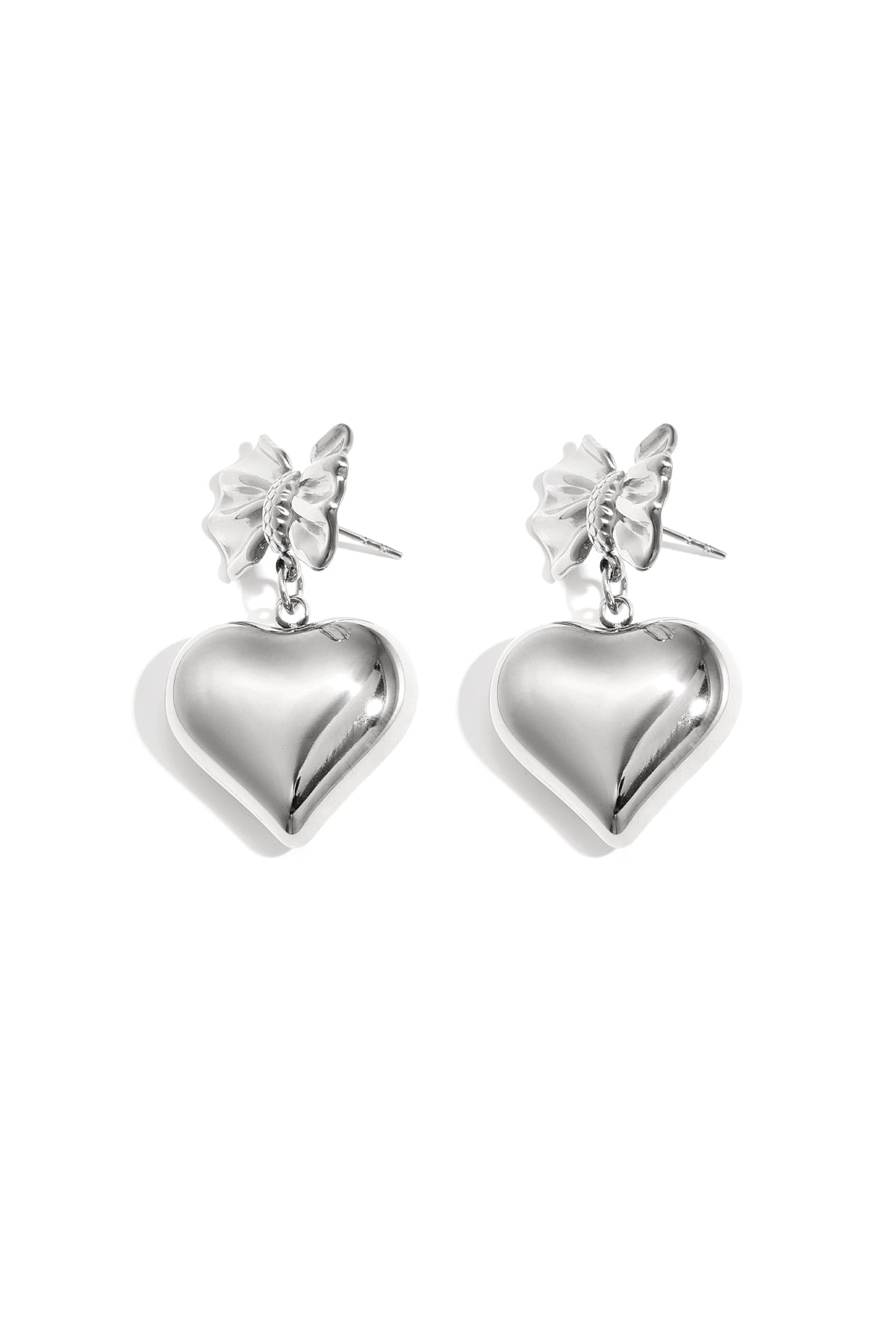 Orecchini a fiocco con cuore pendente