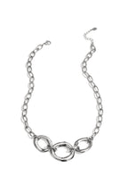 Collana con pezzi rotondi importanti