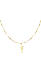 collana con ciondolo a forma di pesce