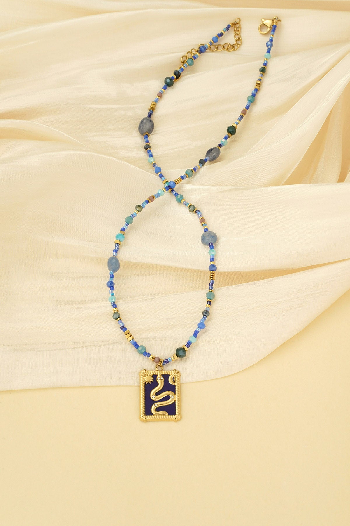 Collana storia del serpente