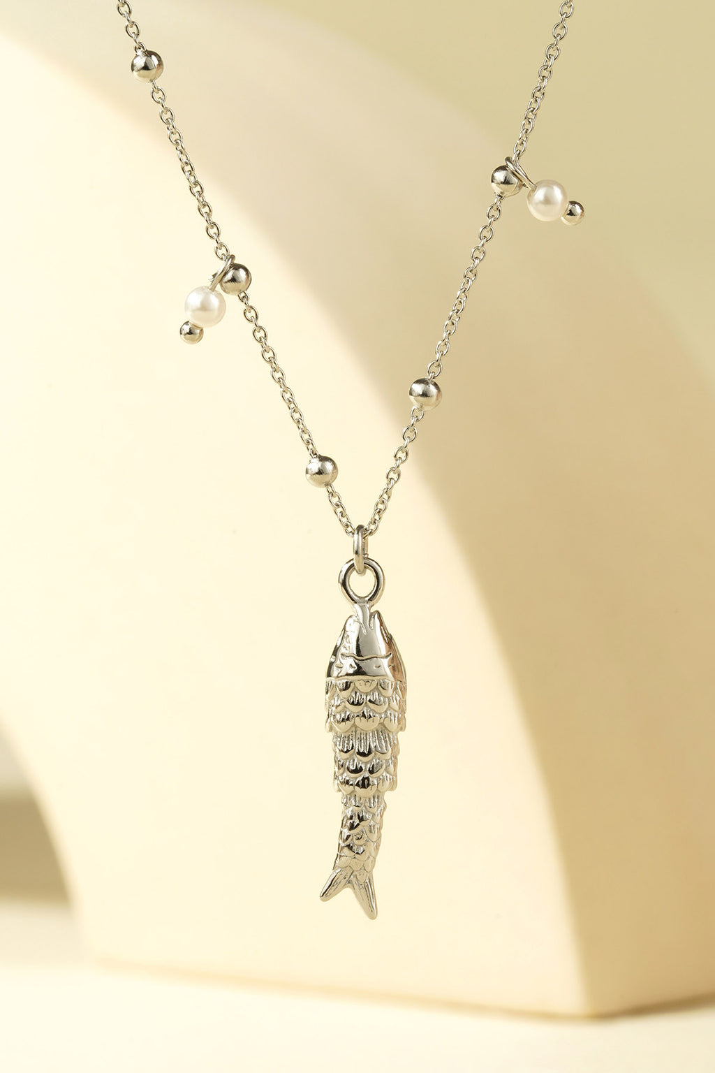collana base con pesce