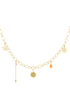 collana con ciondoli primaverili