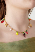 Collana con ciondoli vegetali