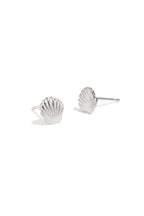 orecchini a bottone con conchiglia