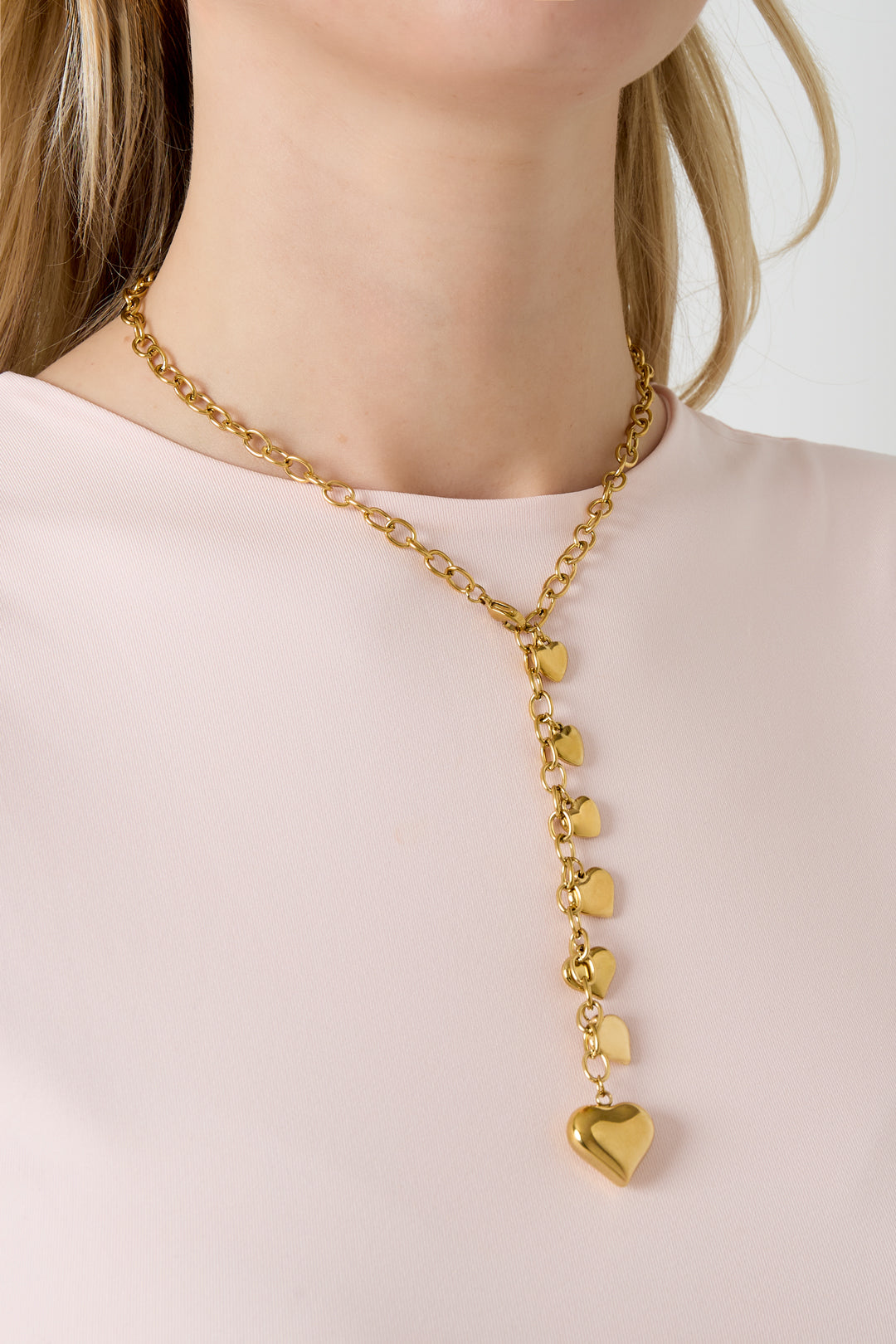 Collana con muse a forma di cuori