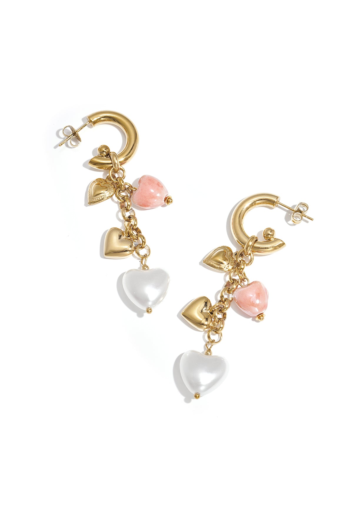 Orecchini con ciondoli a forma di cuore pendenti e perle