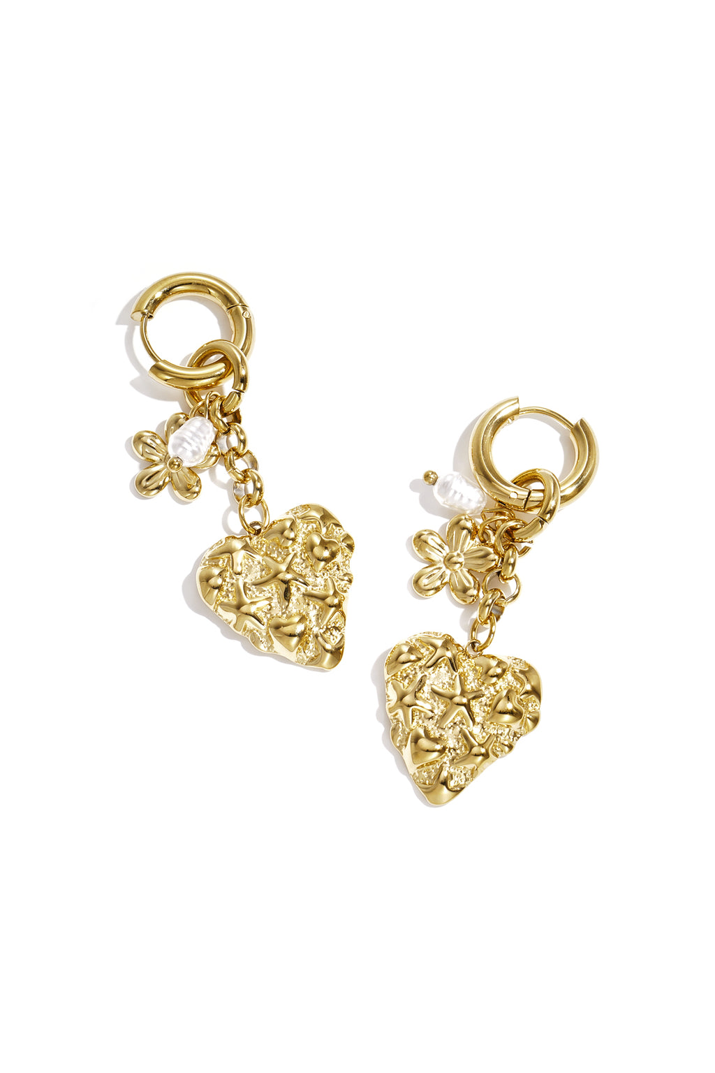 Orecchini con ciondolo a forma di cuore di fiori e perla