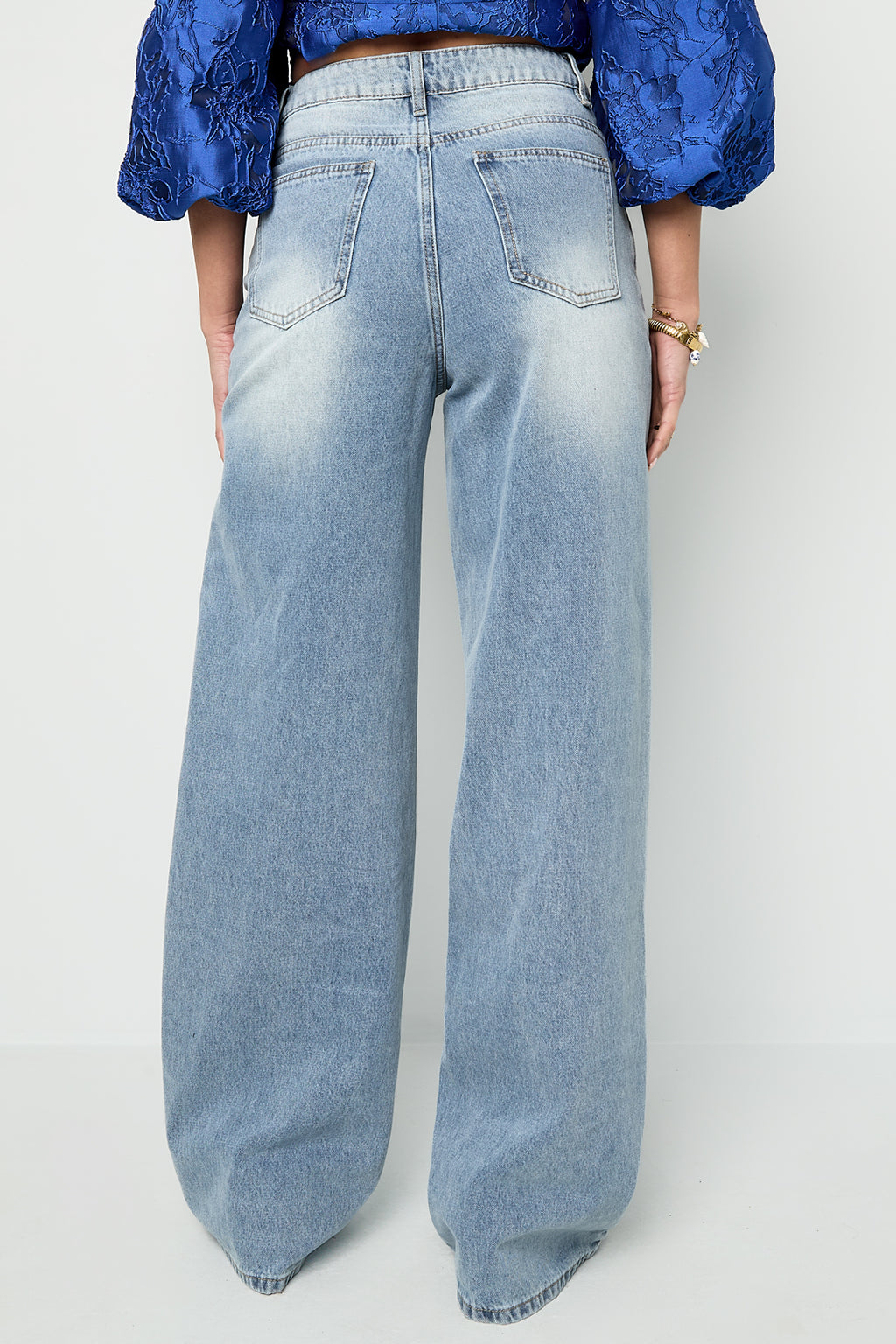 Jeans a gamba larga