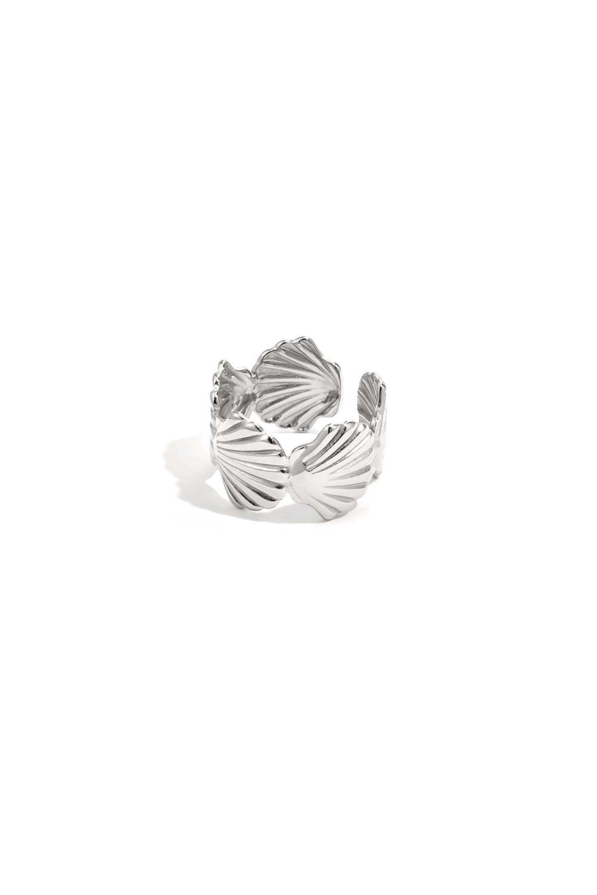 Anello grosso con conchiglie