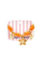 Bracciale in corda con nodi e vari ciondoli