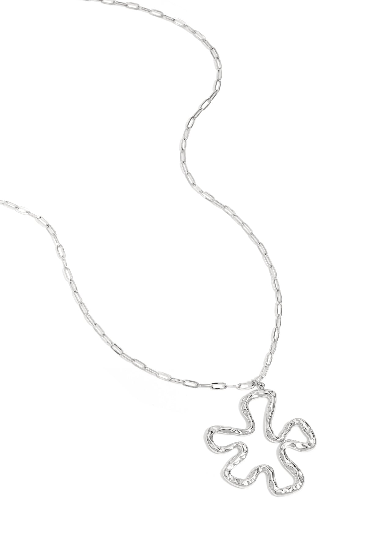 Collana con ciondolo a forma di fiore pendente