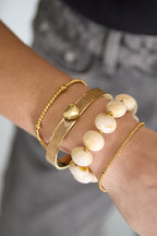 Bracciale elastico con perline grandi