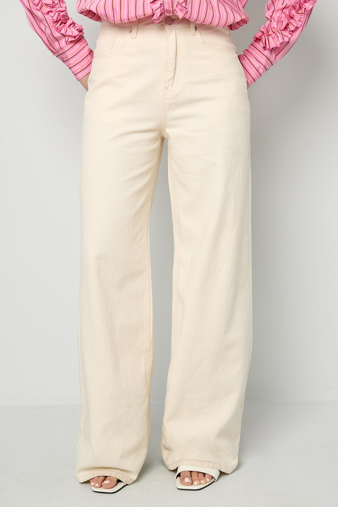 Jeans a gamba larga