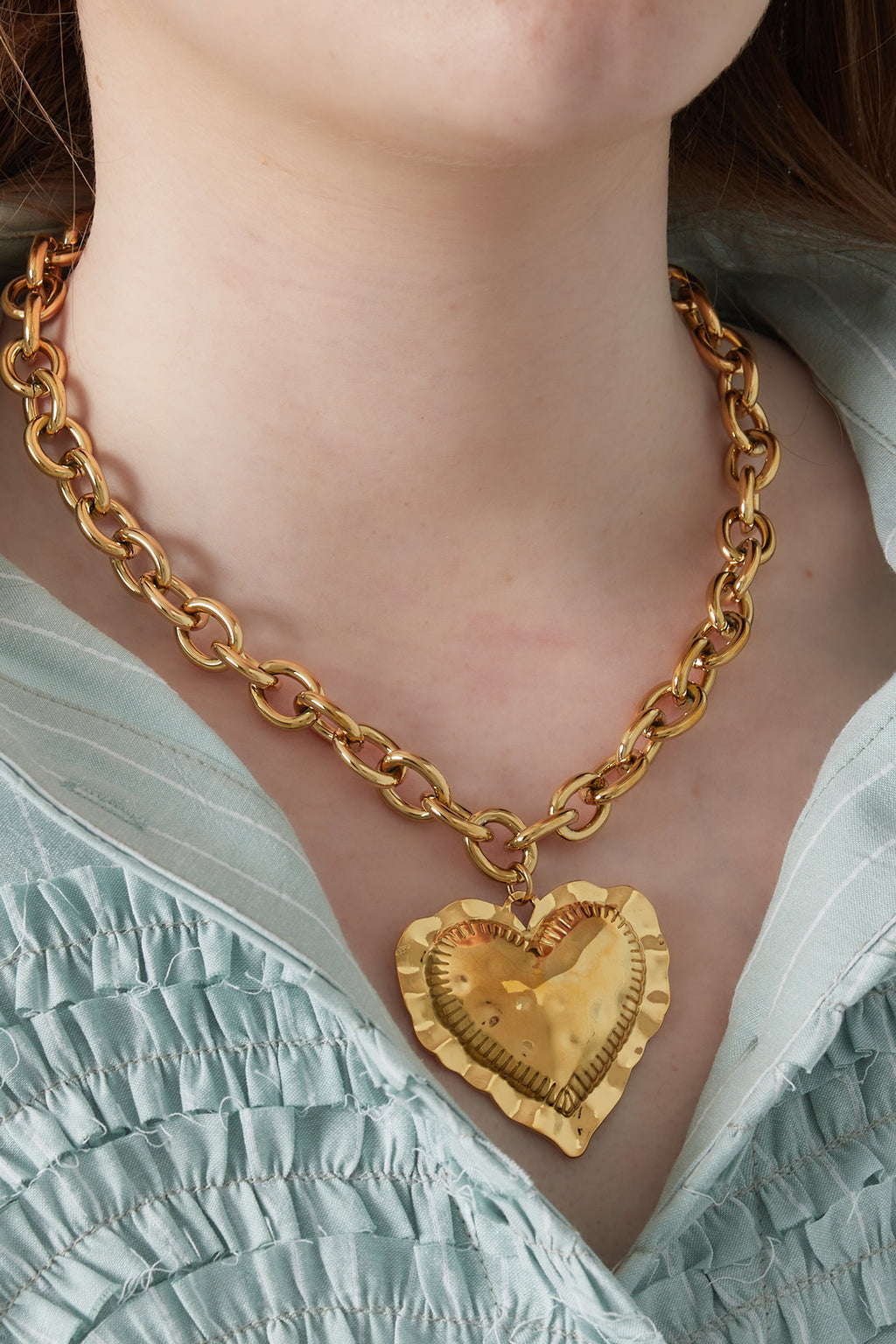 Collana con cuore abbracciato