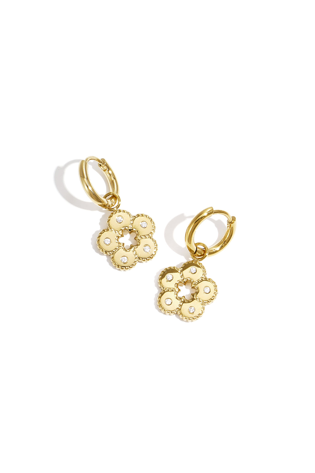 Orecchini con pietre a forma di fiore