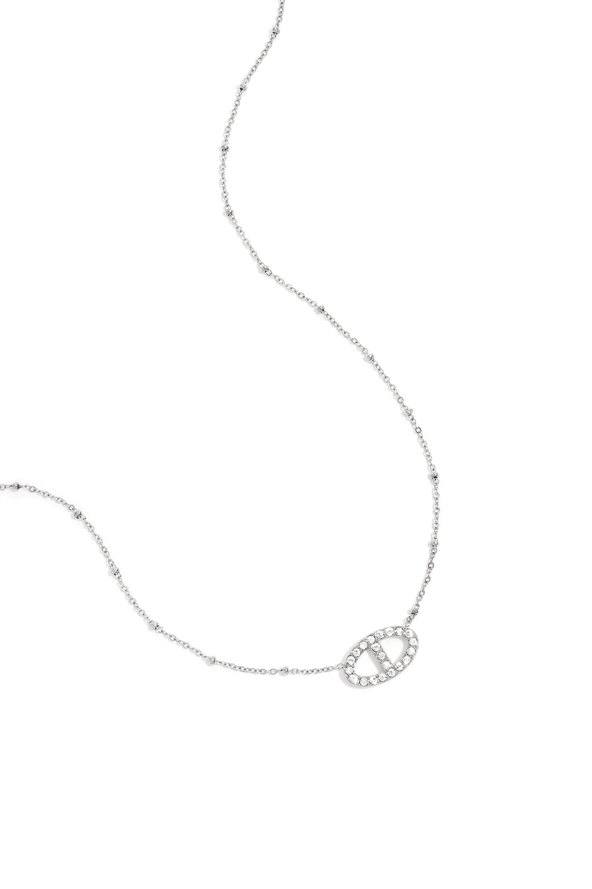 Collana con pendente ovale decorato