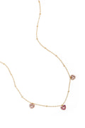 Collana con pietre rosa nei cuori