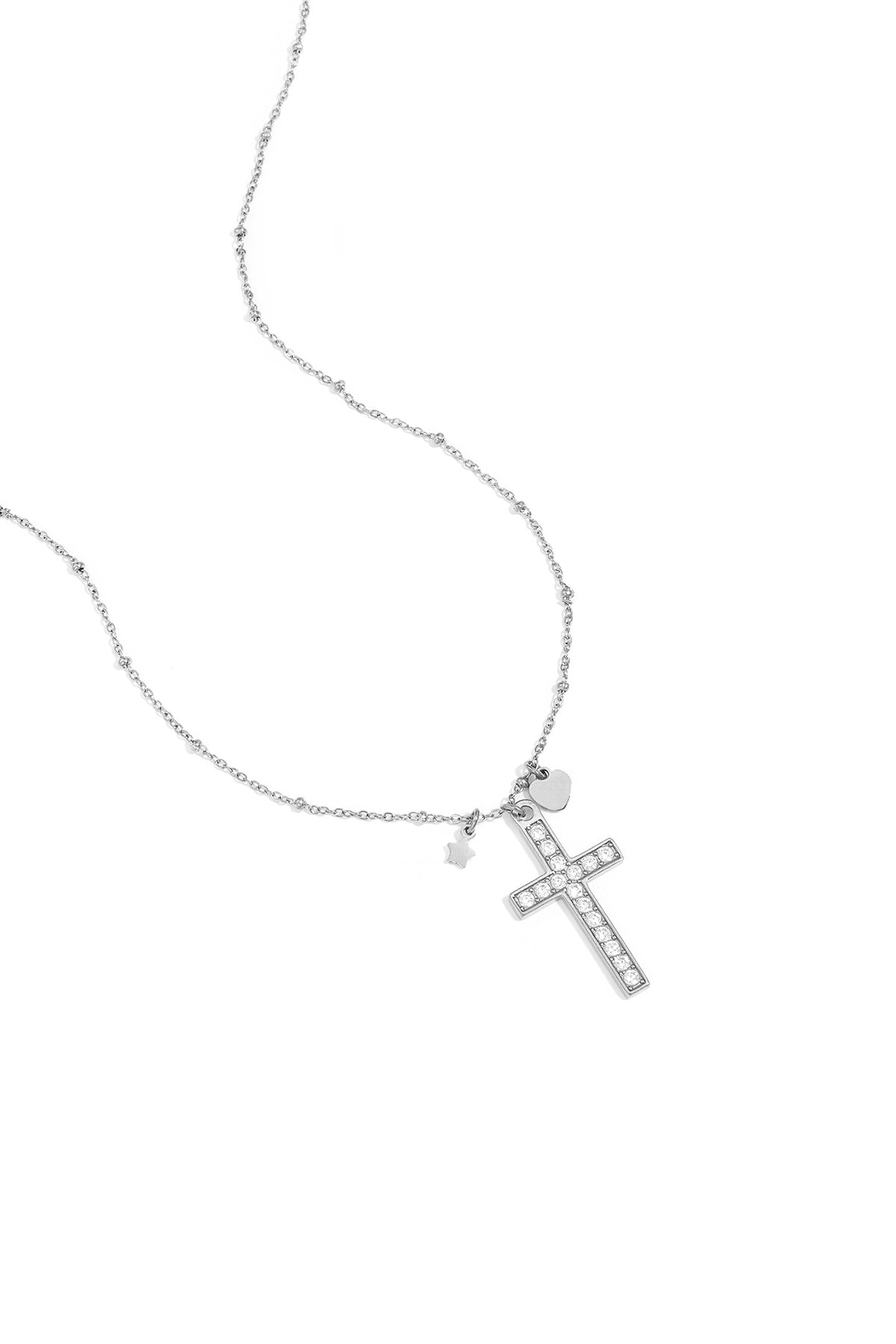 Collana con pendente a croce decorato e ciondoli