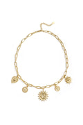Collana con ciondoli a forma di sole e cuore