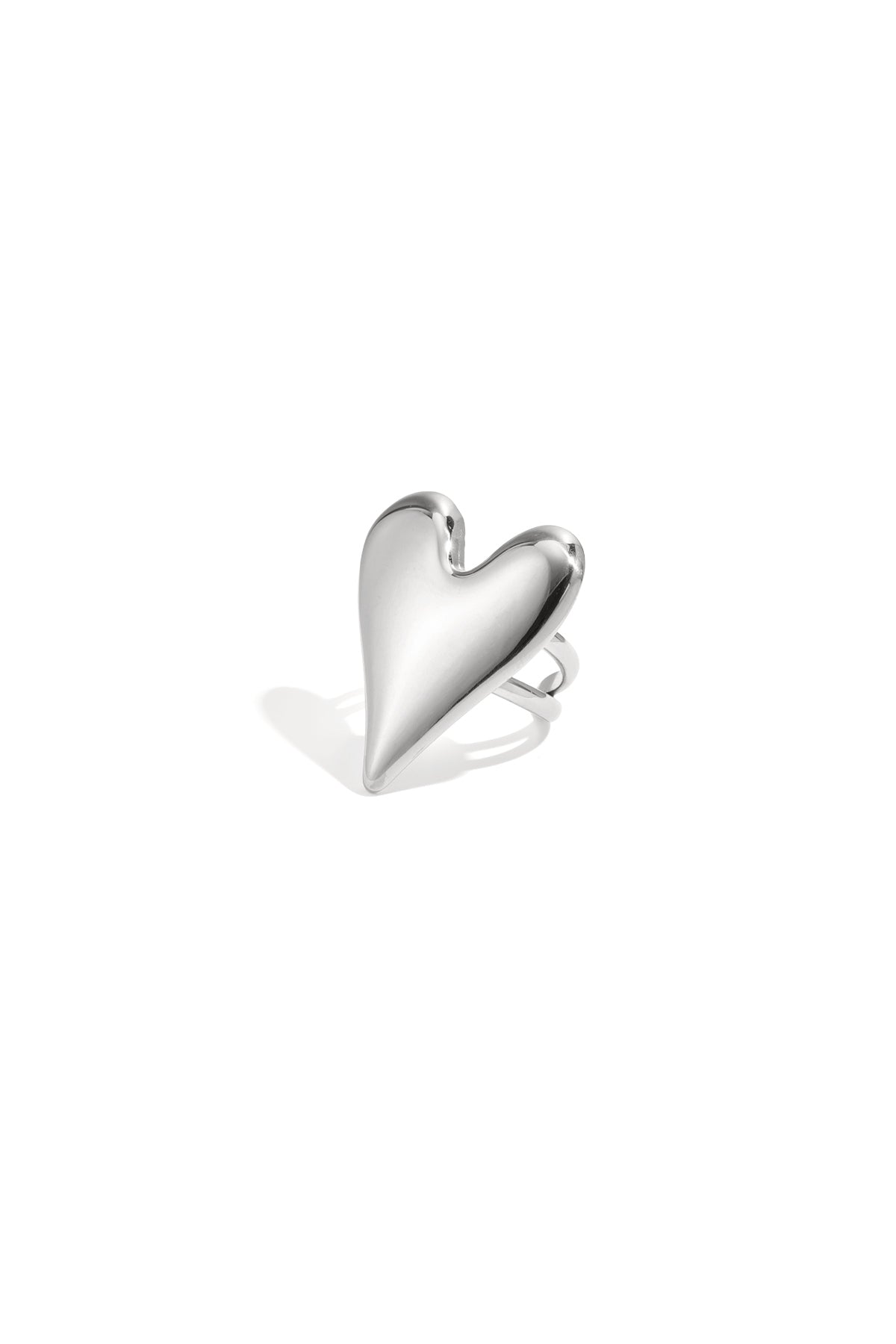 Anello importante con cuore grande
